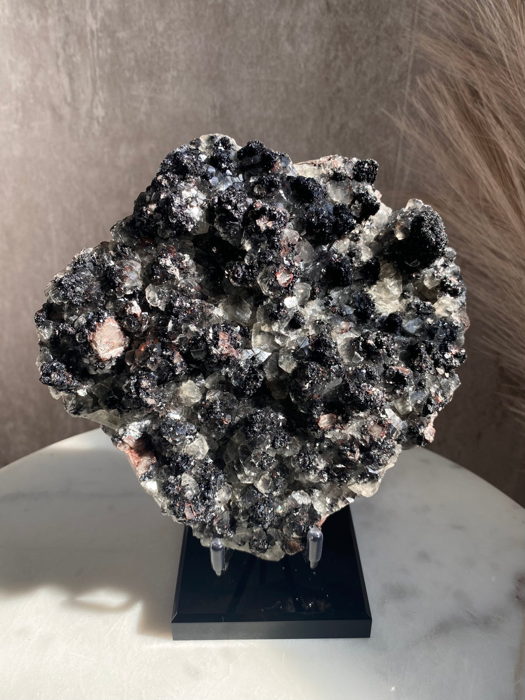 Goethite on Calcite (Large)