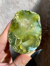 Load image into Gallery viewer, High Quality Australian Prehnite H
