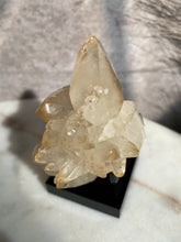 Load image into Gallery viewer, Calcite - Auglaize Quarry, Ohio A
