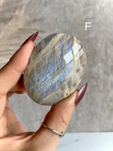 Load image into Gallery viewer, blue flash moonstone, flashy moonstone and sunstone palm stone, variant f
