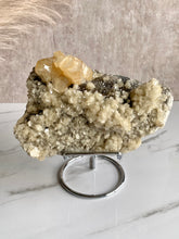 Load image into Gallery viewer, Sandwich Calcite on Quartz (Q)
