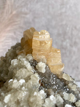 Load image into Gallery viewer, Sandwich Calcite on Quartz (Q)
