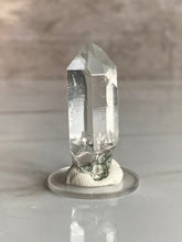 Load image into Gallery viewer, Collectors&#39; Himalayan Quartz Point DE
