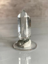 Load image into Gallery viewer, Collectors&#39; Himalayan Quartz Point DE
