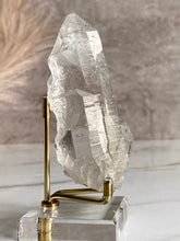 Load image into Gallery viewer, High Quality Himalayan Quartz Point with Anatase N
