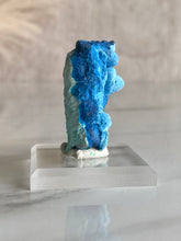 Load image into Gallery viewer, shattuckite, blue shattuckite crystal, shattuckite and chrysocolla, side
