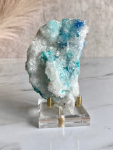 Load image into Gallery viewer, Shattuckite crystal, Shattuckite and Quartz mineral specimen, Shattuckite in Quartz, front
