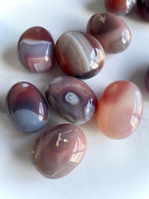 Load image into Gallery viewer, Sashe River Agate Tumbles
