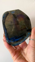 Load and play video in Gallery viewer, labradorite crystal, labradorite freeform, rainbow labradorite, video
