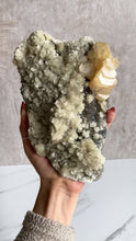 Load and play video in Gallery viewer, Sandwich Calcite on Quartz (Q)
